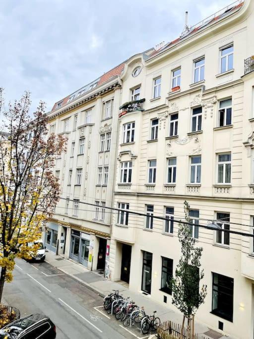 City-Center-Apartment Hip Area, Big & New Viena Exterior foto